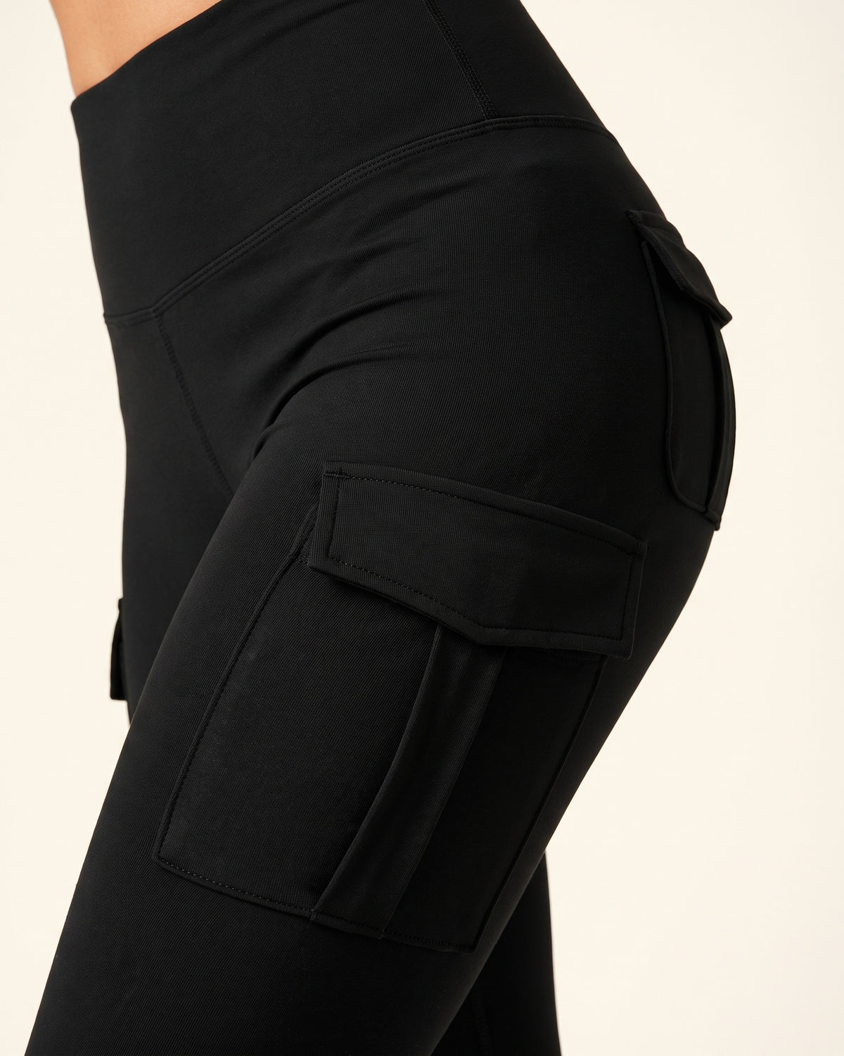 Cargo Leggings - Black - Hip Fabric Close-Up