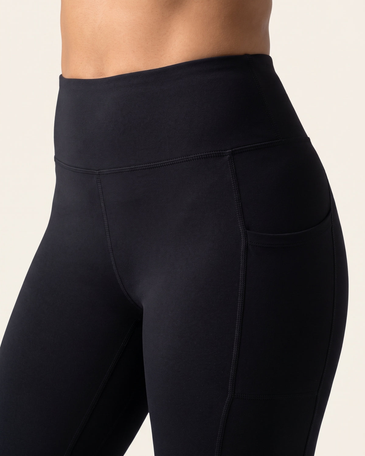 Colour-Block Leggings - Black - Glute Close-Up