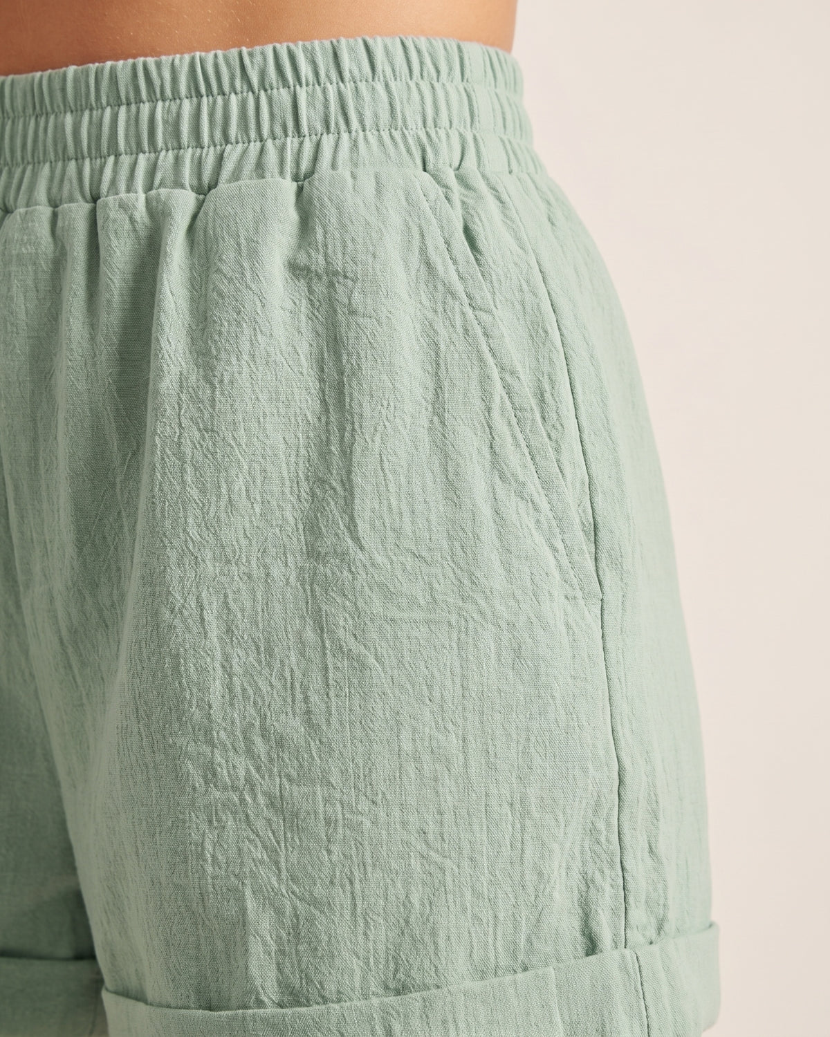 Cotton Casual Shorts - Light Green - Hip Fabric Close-Up
