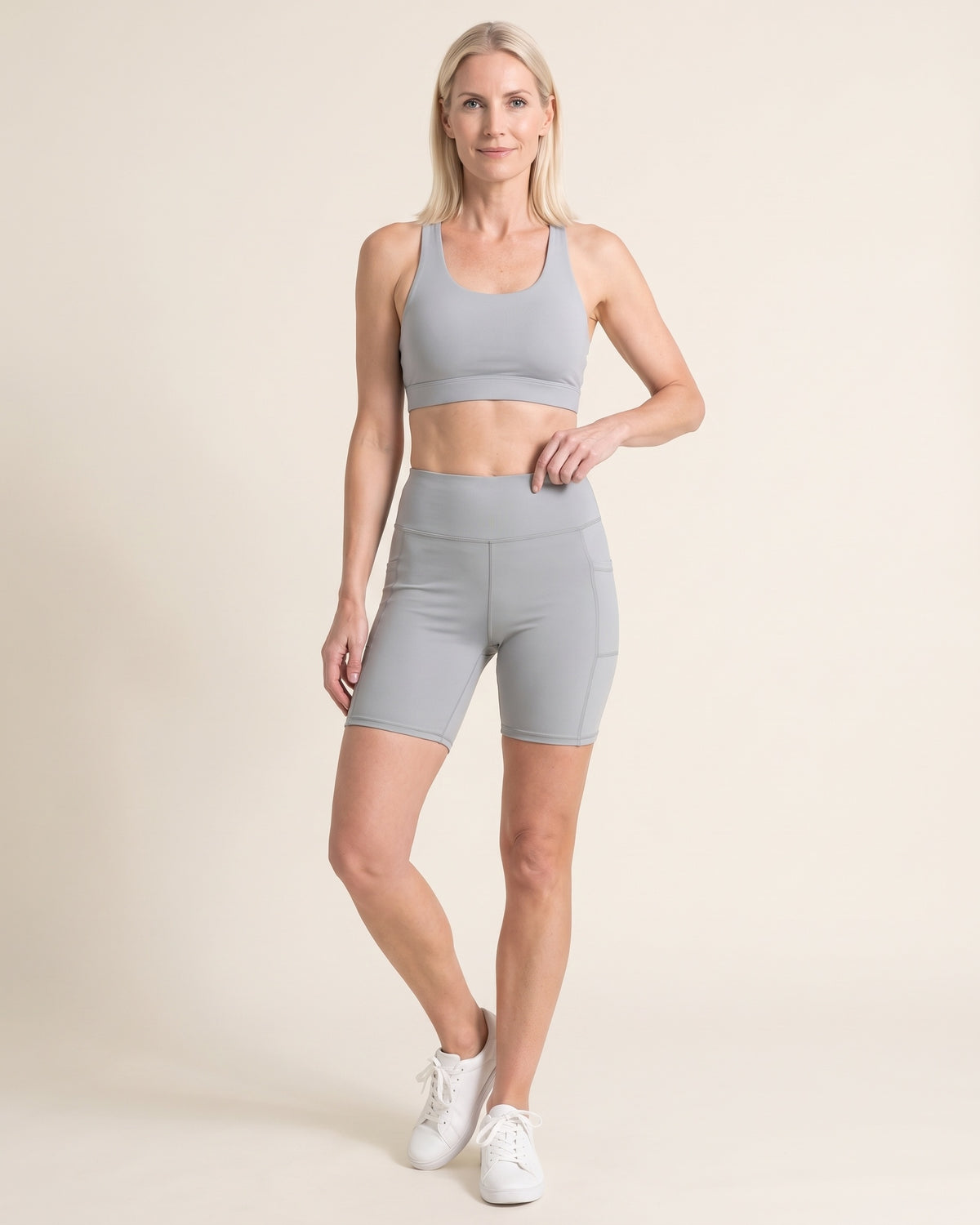 Pocket Biker Shorts - Light grey - Front