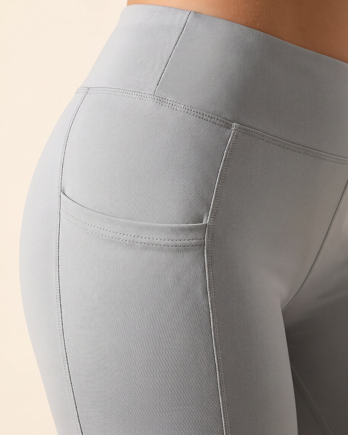 Pocket Biker Shorts - Light grey - Hip Fabric Close-Up