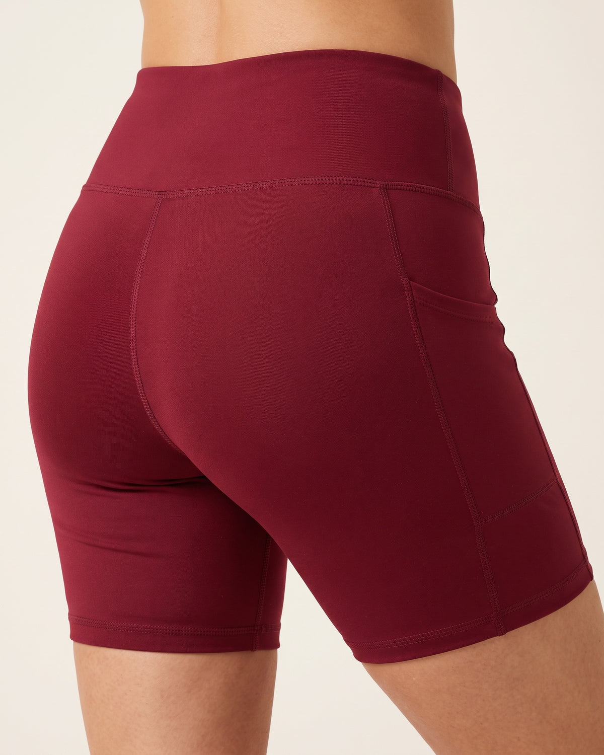 Pocket Biker Shorts - Wine red - Glute Close-Up