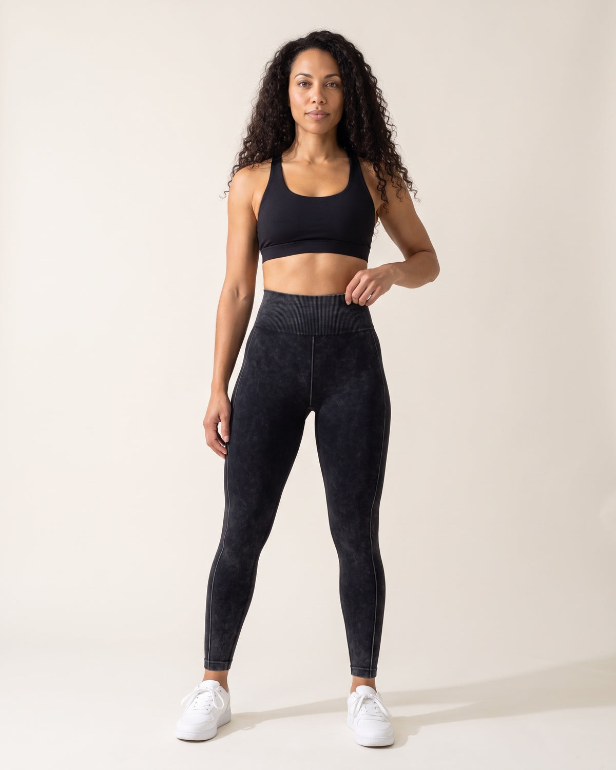 Sculpting Leggings - black - Front