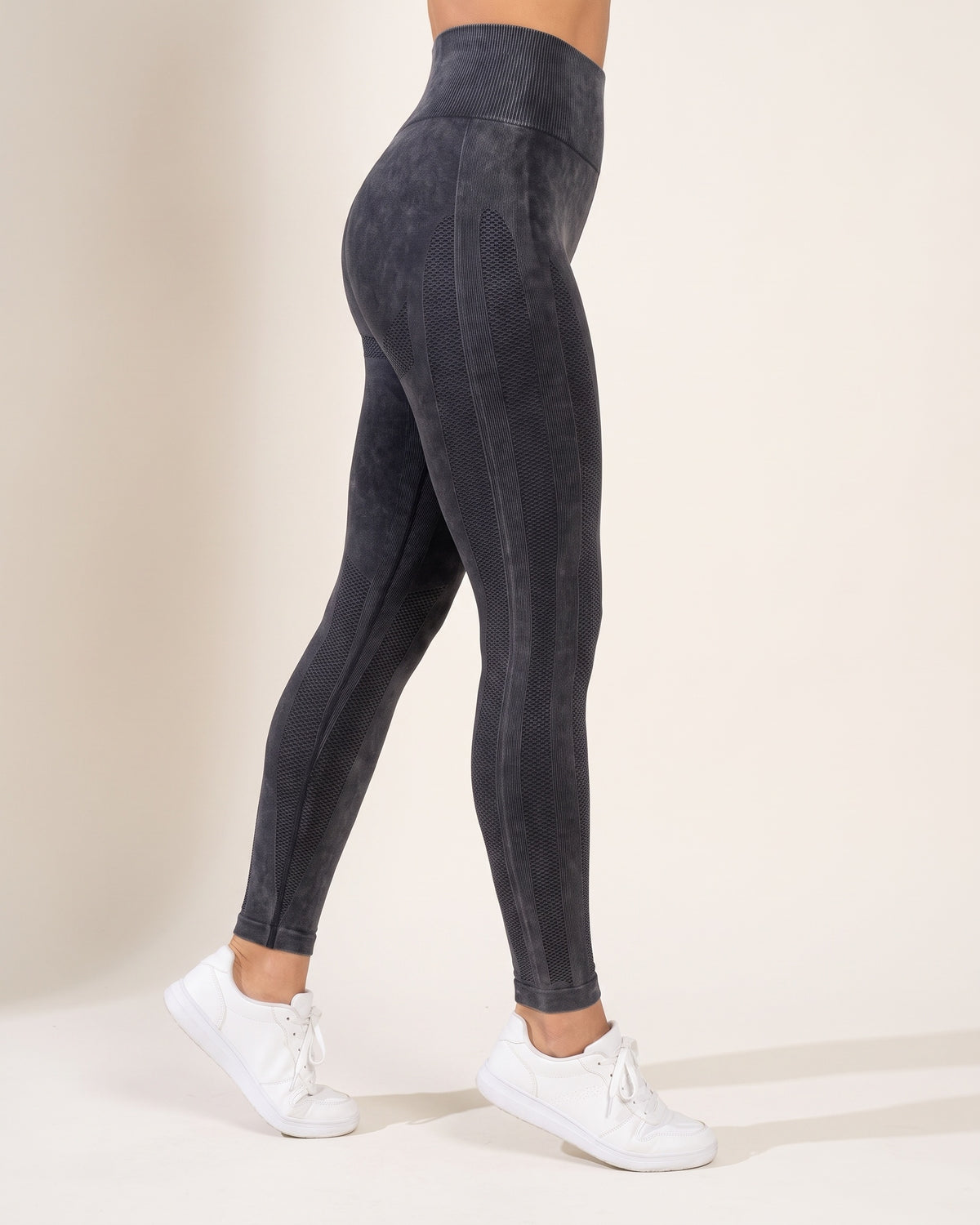 Sculpting Leggings - grey - Side Profile