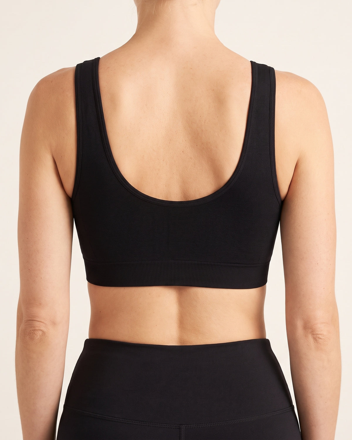 Seamless Yoga Bra - Black - Back Torso