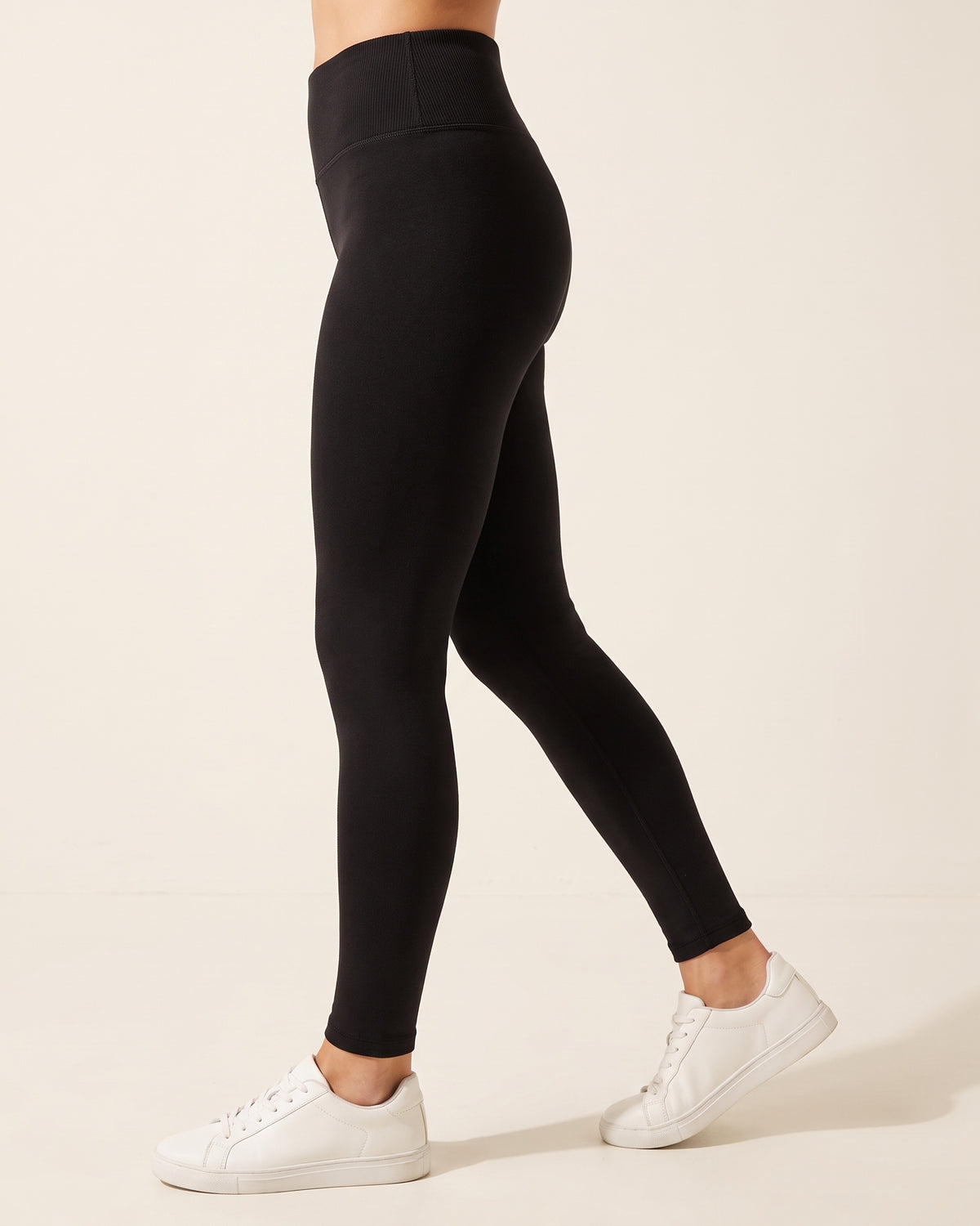 Thermal Leggings - Black - Side Profile