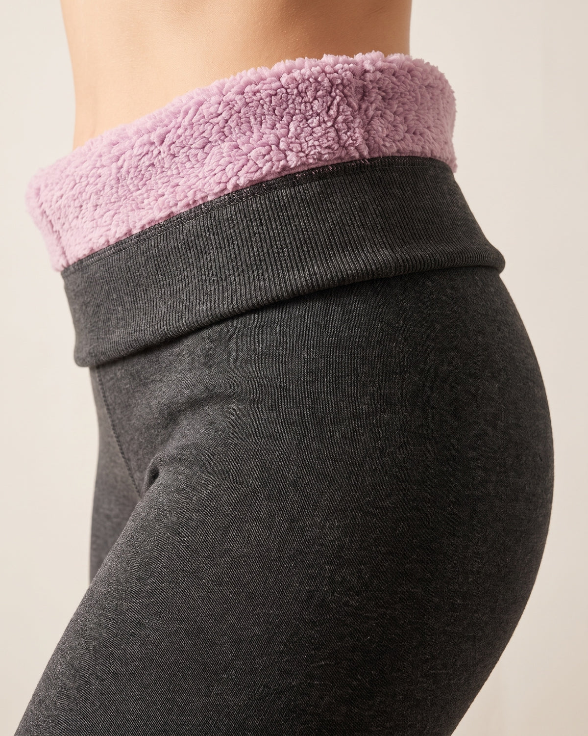 Thermal Leggings - Dark Grey - Hip Fabric Close-Up