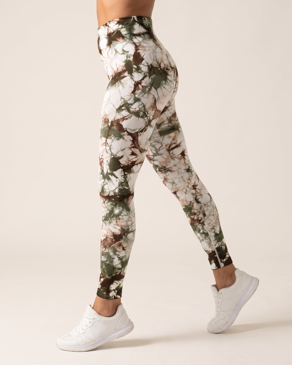 Tie-Dye Leggings - Green brown white - Side Profile